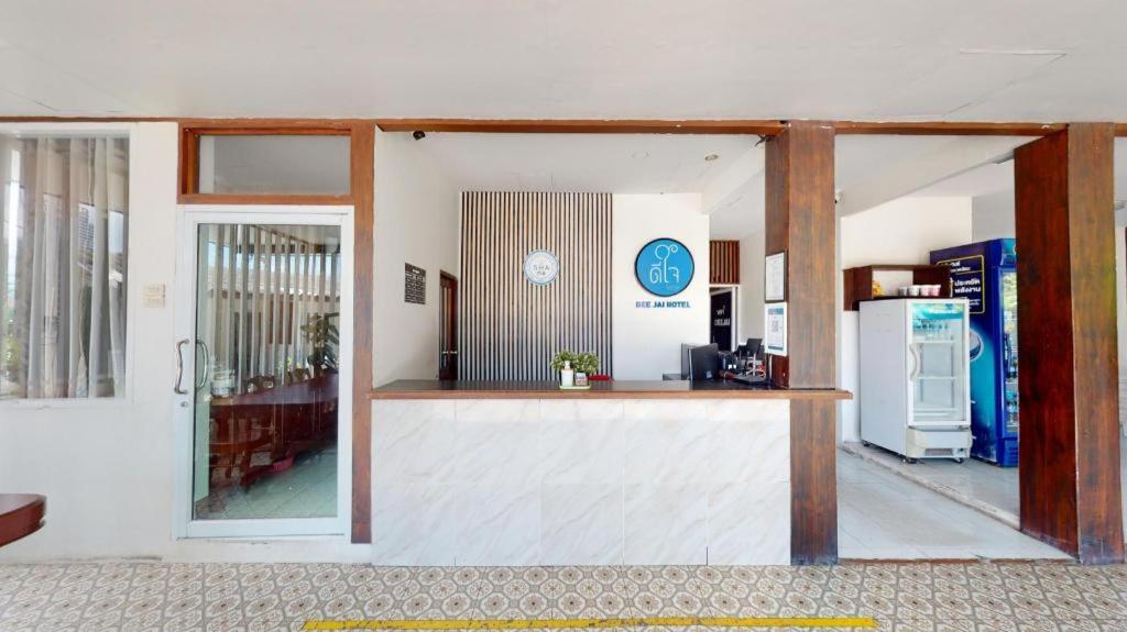 Deejai Hotel Si Racha Exterior photo